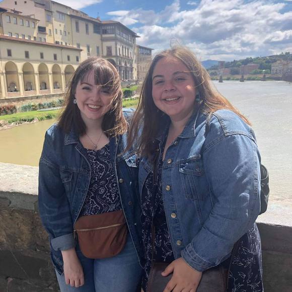 Meet your Posher, Tyra - Picture 1 of 1